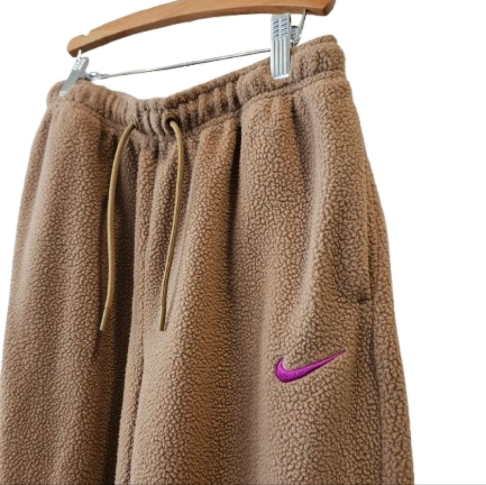 Nike Brown Track Pants & Joggers Set - Picture 4 of 10